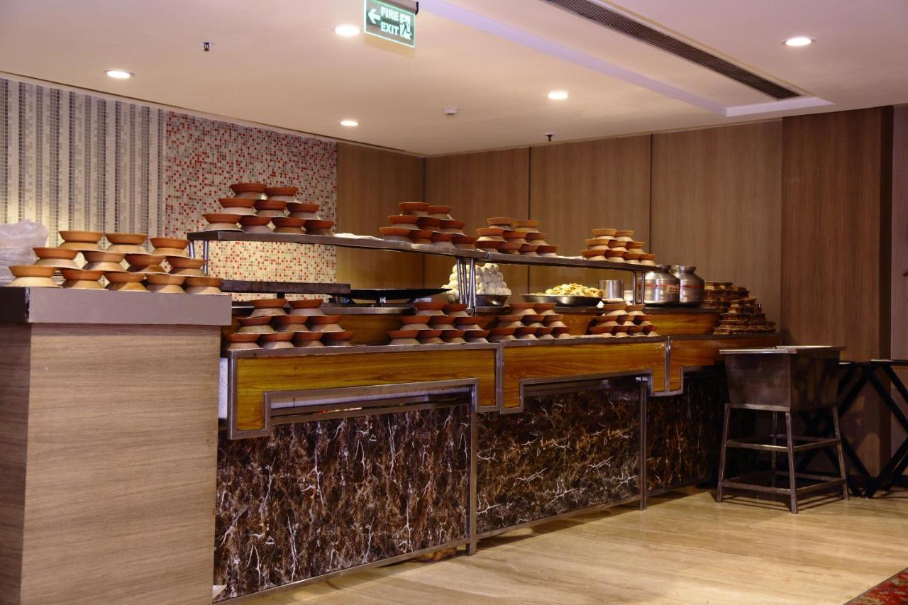 Fortune Sector 27, Noida - Member Itc Hotels' Group Exteriör bild