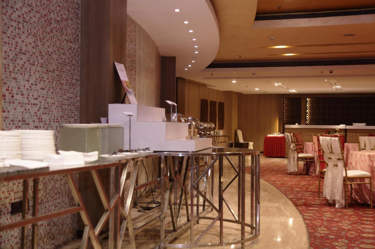Fortune Sector 27, Noida - Member Itc Hotels' Group Exteriör bild