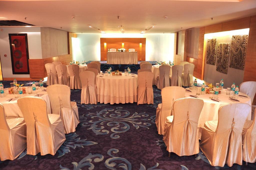 Fortune Sector 27, Noida - Member Itc Hotels' Group Exteriör bild