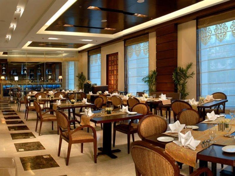 Fortune Sector 27, Noida - Member Itc Hotels' Group Exteriör bild