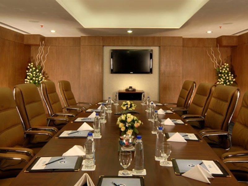 Fortune Sector 27, Noida - Member Itc Hotels' Group Exteriör bild
