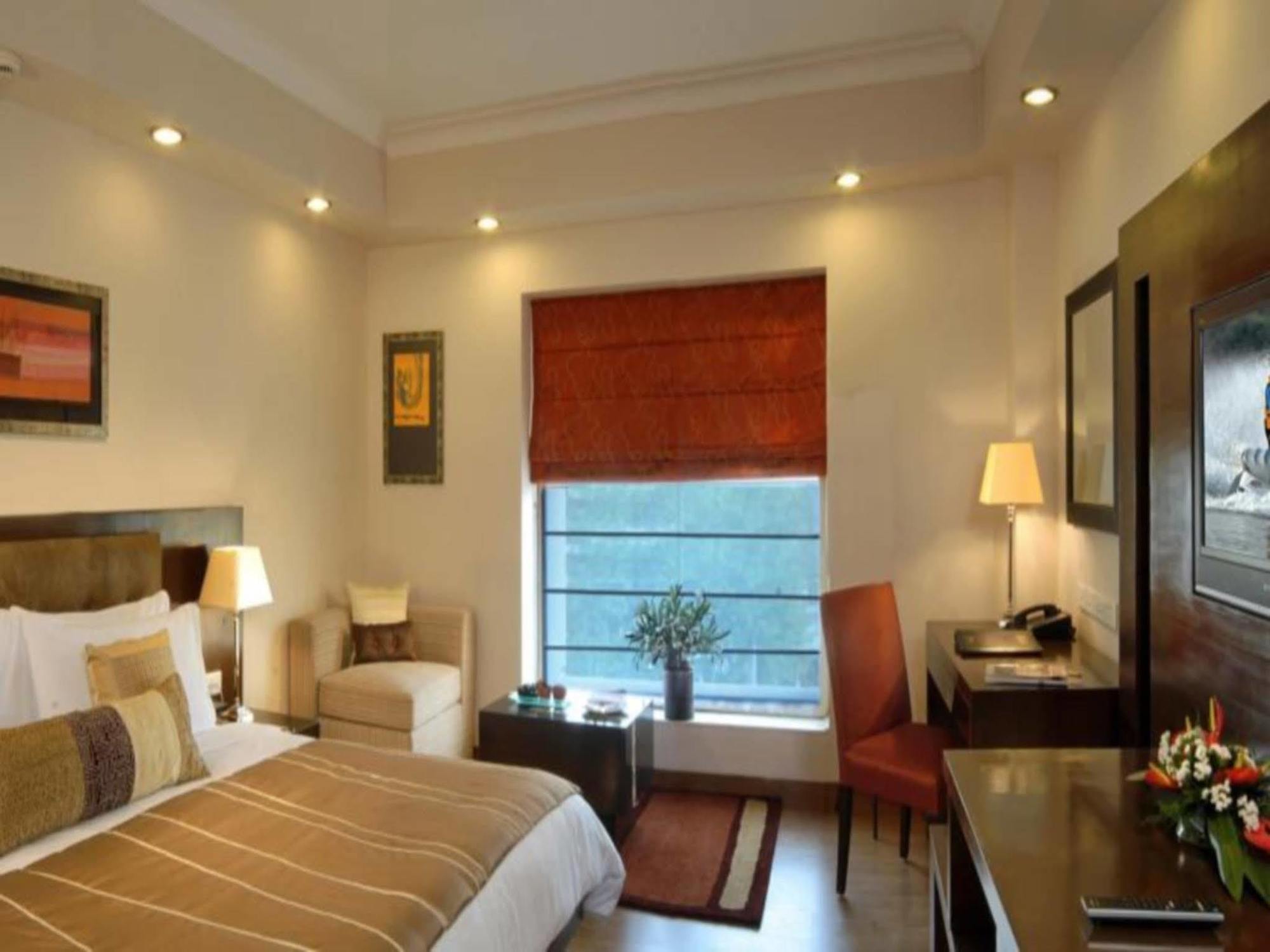 Fortune Sector 27, Noida - Member Itc Hotels' Group Exteriör bild